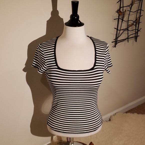 To the Max! Top - Picture 1 of 16